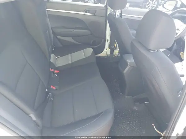 5NPD74LFXKH455948 2019 HYUNDAI ELANTRA - Image 8