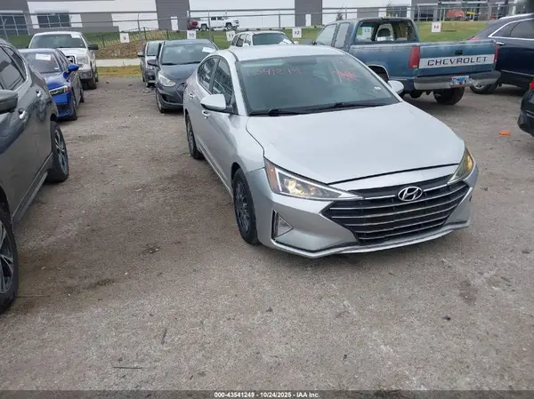 5NPD74LFXKH466691 2019 HYUNDAI ELANTRA - Image 1