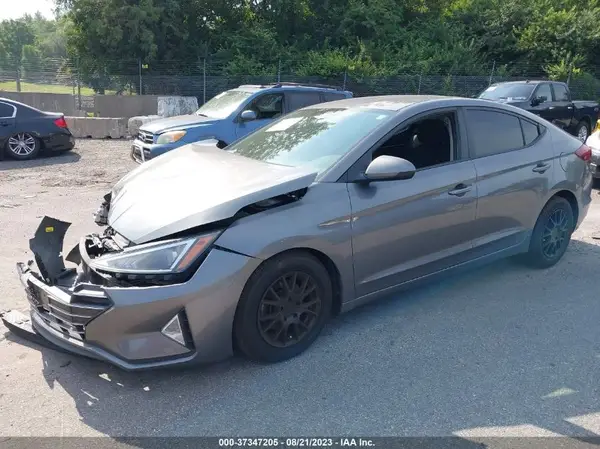 5NPD74LFXKH470126 2019 HYUNDAI ELANTRA - Image 2