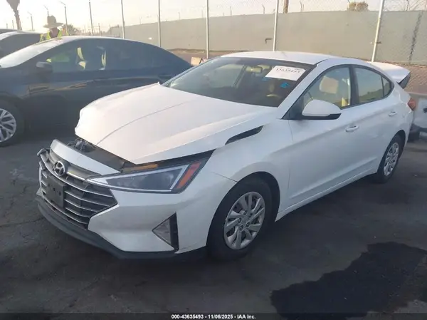 5NPD74LFXKH484270 2019 HYUNDAI ELANTRA - Image 2