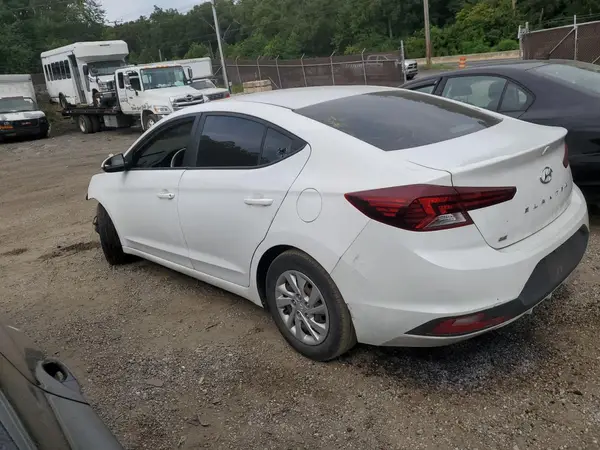 5NPD74LFXKH485824 2019 HYUNDAI ELANTRA - Image 2