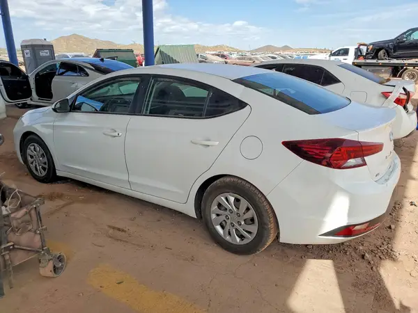 5NPD74LFXKH495964 2019 HYUNDAI ELANTRA - Image 2