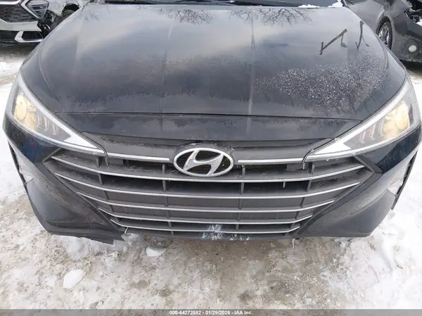 2020 HYUNDAI ELANTRA auction photo 6