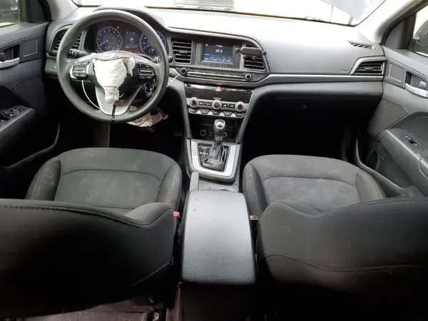 5NPD74LFXLH556490 2020 HYUNDAI ELANTRA - Image 8