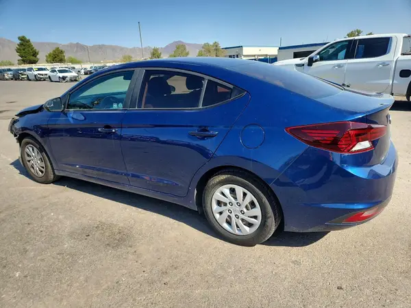 5NPD74LFXLH565898 2020 HYUNDAI ELANTRA - Image 2