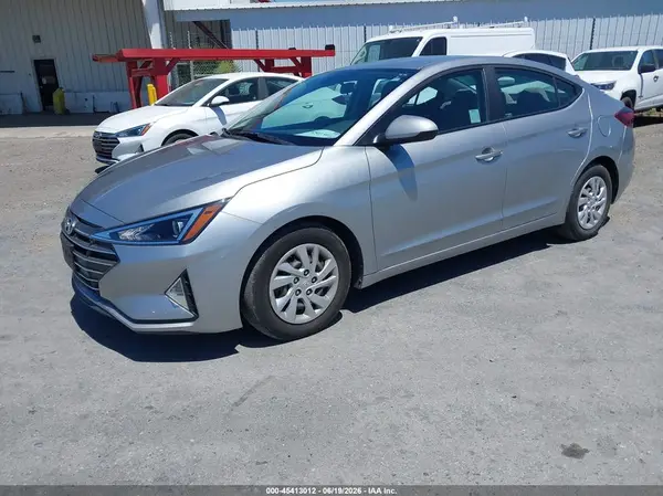 5NPD74LFXLH607048 2020 HYUNDAI ELANTRA - Image 2