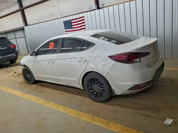 5NPD74LFXLH615473 2020 HYUNDAI ELANTRA - Image 2