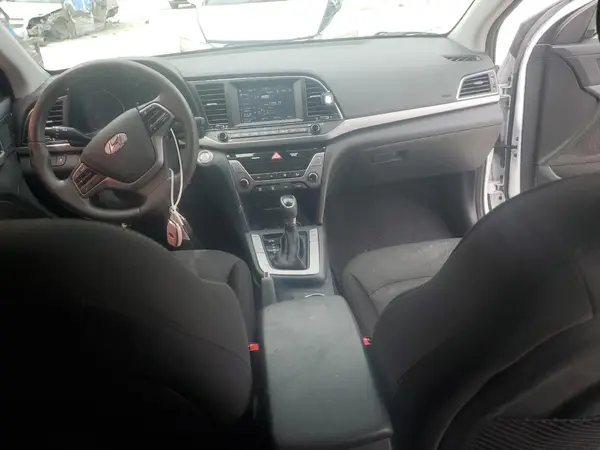 5NPD84LE2JH388595 2018 HYUNDAI ELANTRA - Image 8