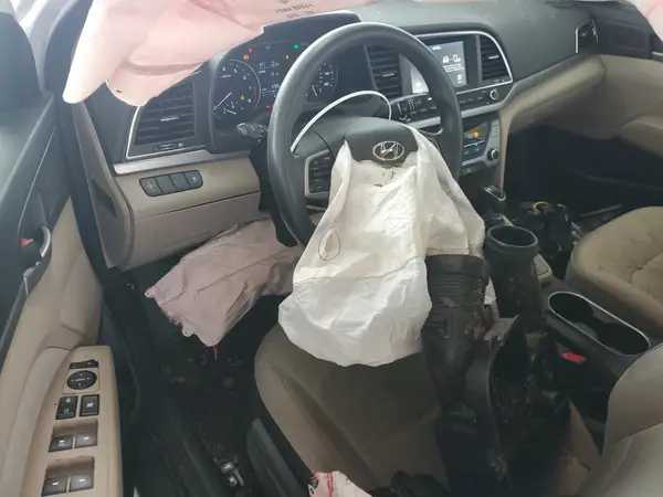5NPD84LF0HH001102 2017 HYUNDAI ELANTRA - Image 8