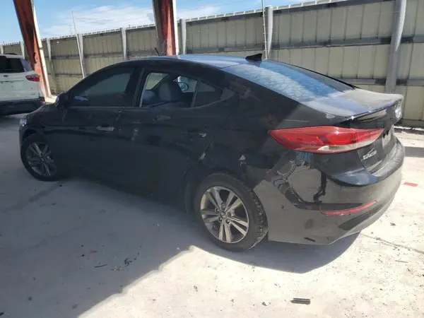 5NPD84LF0HH001861 2017 HYUNDAI ELANTRA - Image 2
