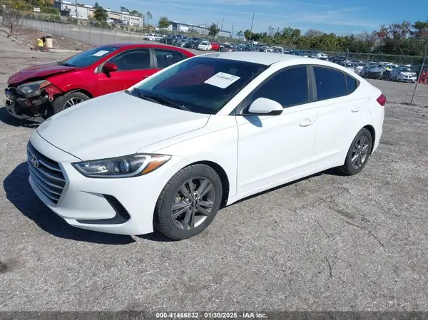 5NPD84LF0HH001908 2017 HYUNDAI ELANTRA - Image 2