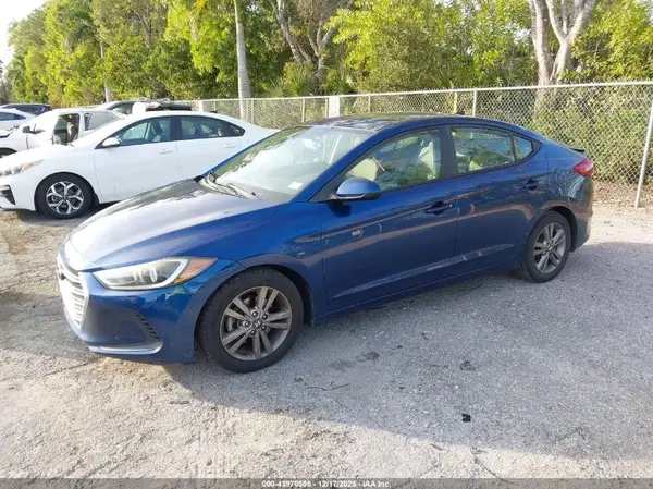 5NPD84LF0HH002525 2017 HYUNDAI ELANTRA - Image 2