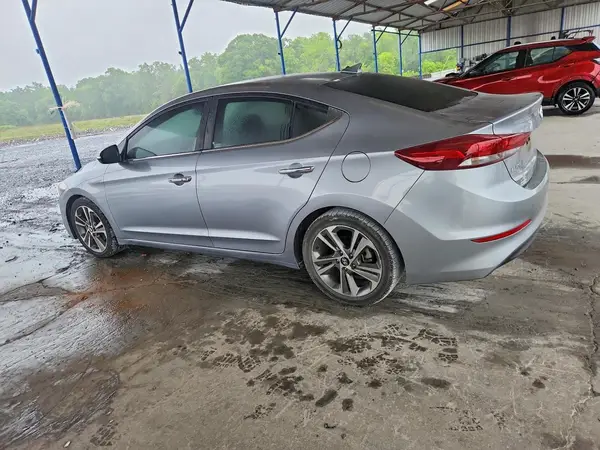 5NPD84LF0HH005439 2017 HYUNDAI ELANTRA - Image 2