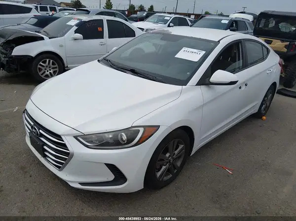 5NPD84LF0HH006932 2017 HYUNDAI ELANTRA - Image 2