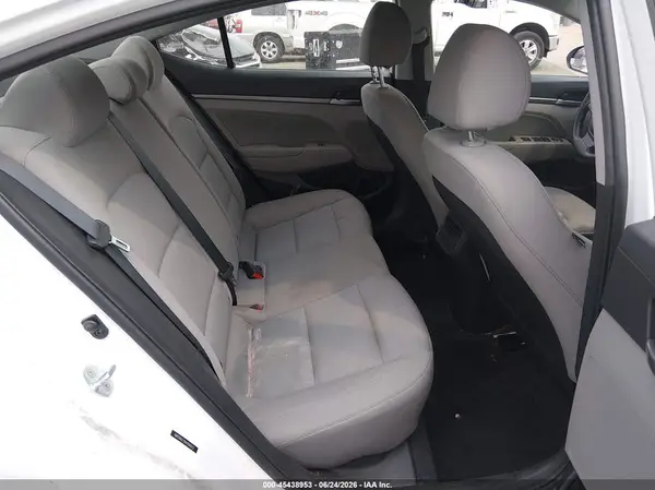 5NPD84LF0HH006932 2017 HYUNDAI ELANTRA - Image 8