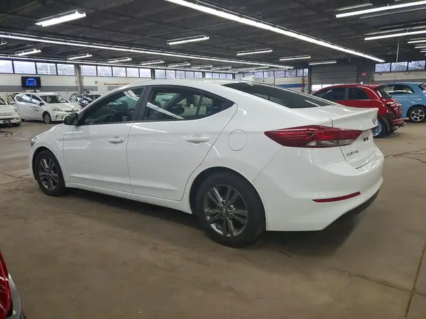 5NPD84LF0HH008325 2017 HYUNDAI ELANTRA - Image 2