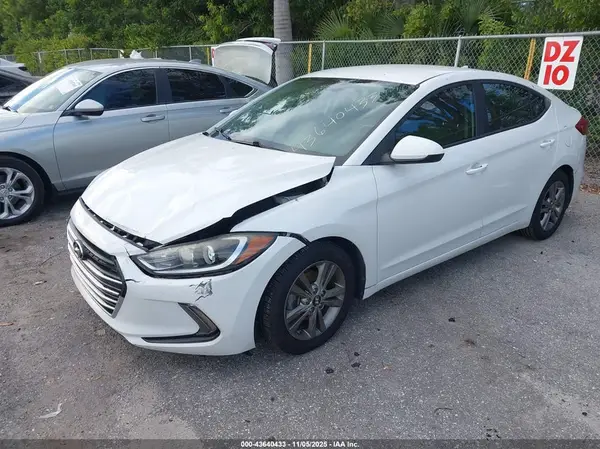 5NPD84LF0HH010334 2017 HYUNDAI ELANTRA - Image 2