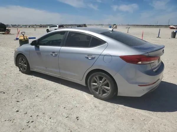 5NPD84LF0HH010432 2017 HYUNDAI ELANTRA - Image 2