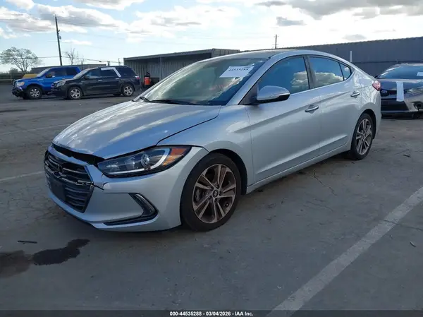 5NPD84LF0HH010477 2017 HYUNDAI ELANTRA - Image 2