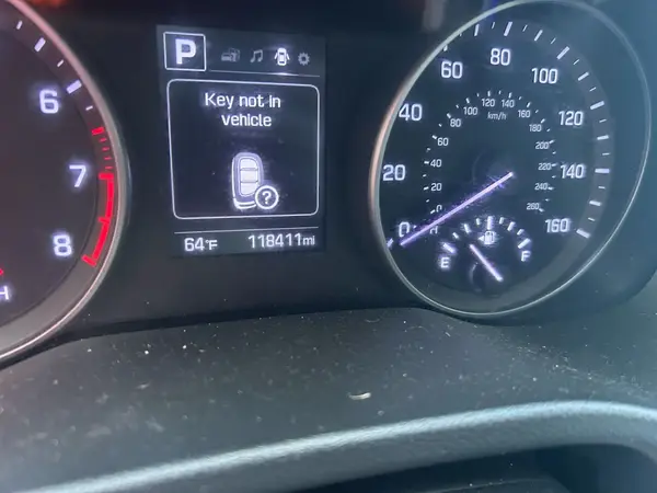 5NPD84LF0HH011323 2017 HYUNDAI ELANTRA - Image 8