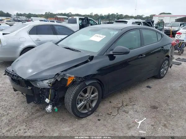 5NPD84LF0HH017574 2017 HYUNDAI ELANTRA - Image 2
