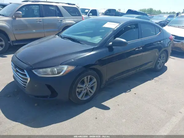 5NPD84LF0HH017848 2017 HYUNDAI ELANTRA - Image 2