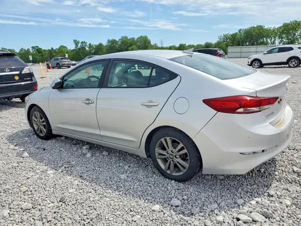 5NPD84LF0HH018286 2017 HYUNDAI ELANTRA - Image 2