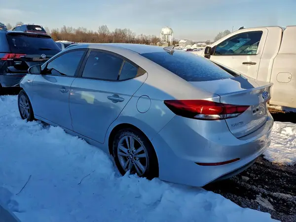 5NPD84LF0HH018580 2017 HYUNDAI ELANTRA - Image 2