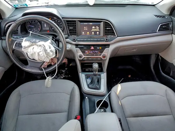 5NPD84LF0HH018580 2017 HYUNDAI ELANTRA - Image 8