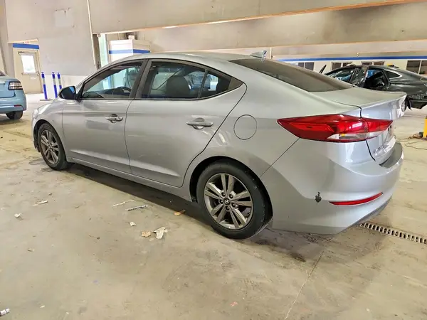 5NPD84LF0HH018644 2017 HYUNDAI ELANTRA - Image 2