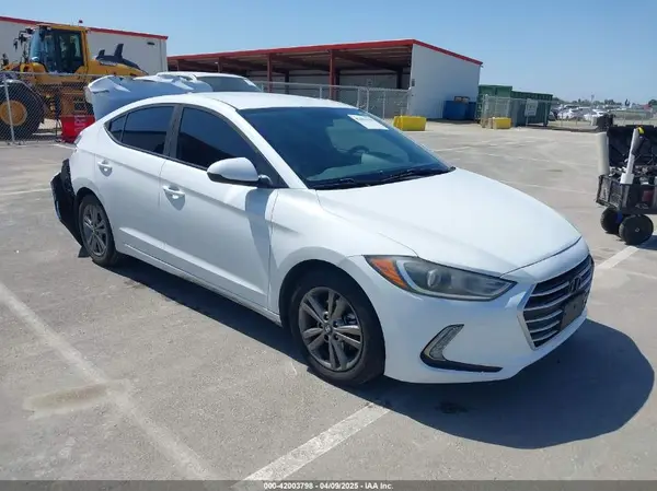 5NPD84LF0HH020829 2017 HYUNDAI ELANTRA - Image 1