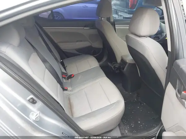 5NPD84LF0HH025626 2017 HYUNDAI ELANTRA - Image 8