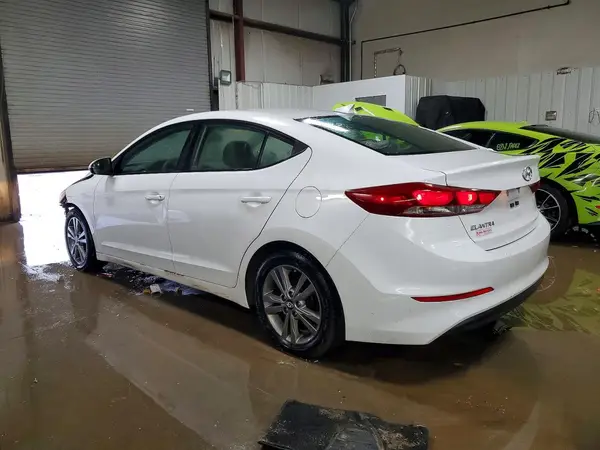 5NPD84LF0HH026548 2017 HYUNDAI ELANTRA - Image 2
