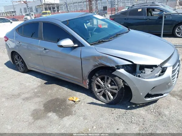 5NPD84LF0HH028221 2017 HYUNDAI ELANTRA - Image 1