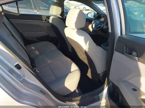 5NPD84LF0HH028817 2017 HYUNDAI ELANTRA - Image 8