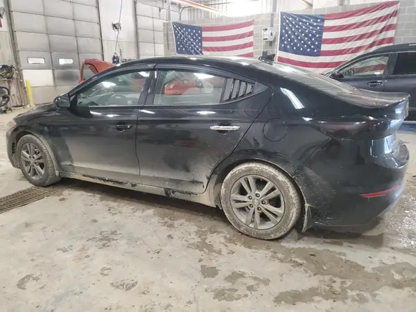 5NPD84LF0HH031149 2017 HYUNDAI ELANTRA - Image 2