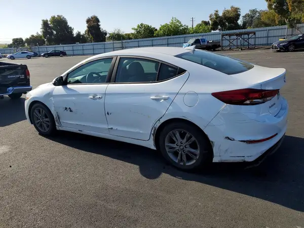 5NPD84LF0HH031863 2017 HYUNDAI ELANTRA - Image 2