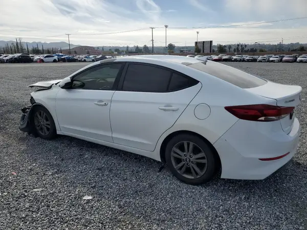 5NPD84LF0HH032107 2017 HYUNDAI ELANTRA - Image 2