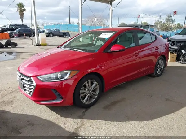 5NPD84LF0HH032592 2017 HYUNDAI ELANTRA - Image 2