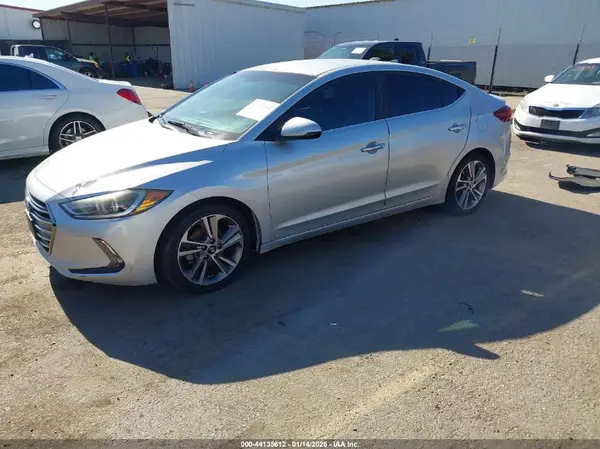 5NPD84LF0HH035640 2017 HYUNDAI ELANTRA - Image 2