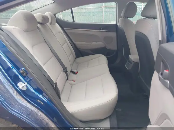 5NPD84LF0HH036481 2017 HYUNDAI ELANTRA - Image 8