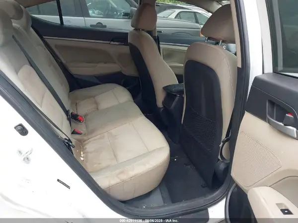 5NPD84LF0HH040305 2017 HYUNDAI ELANTRA - Image 8