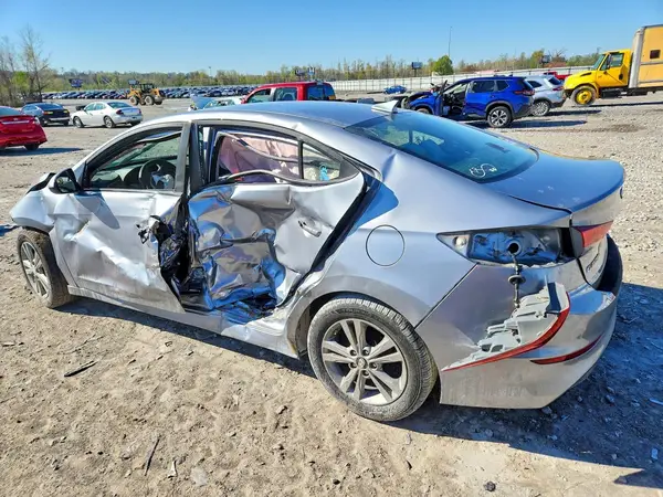 5NPD84LF0HH041700 2017 HYUNDAI ELANTRA - Image 2