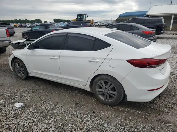 5NPD84LF0HH044340 2017 HYUNDAI ELANTRA - Image 2