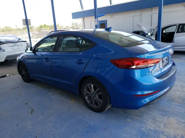 5NPD84LF0HH045116 2017 HYUNDAI ELANTRA - Image 2