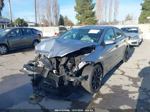 5NPD84LF0HH047318 2017 HYUNDAI ELANTRA - Image 2