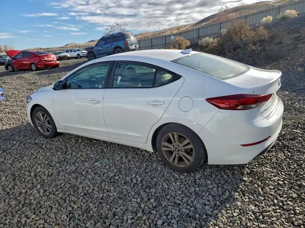 5NPD84LF0HH047545 2017 HYUNDAI ELANTRA - Image 2
