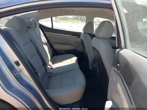 5NPD84LF0HH051594 2017 HYUNDAI ELANTRA - Image 8