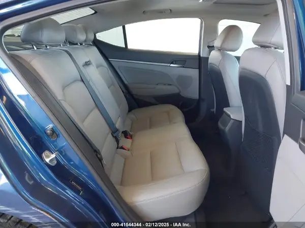 5NPD84LF0HH058819 2017 HYUNDAI ELANTRA - Image 8