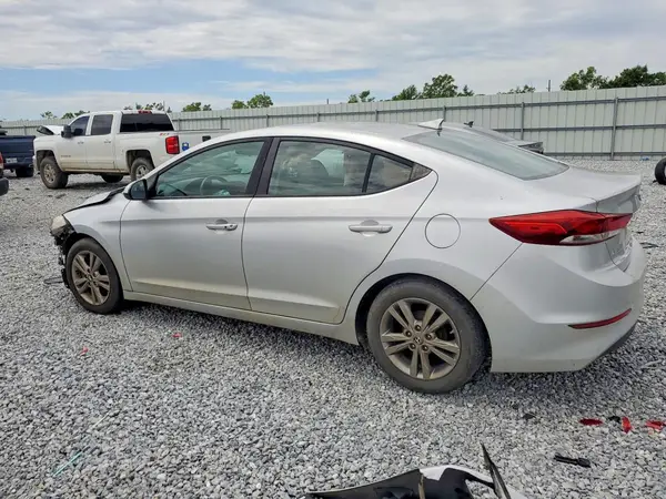 5NPD84LF0HH060120 2017 HYUNDAI ELANTRA - Image 2